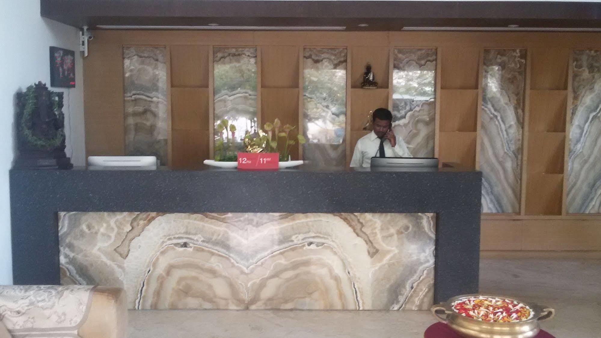 The Spk Hotel Madurai Luaran gambar